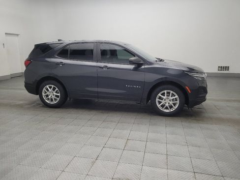 Used 2022 Chevrolet Equinox LS image 11