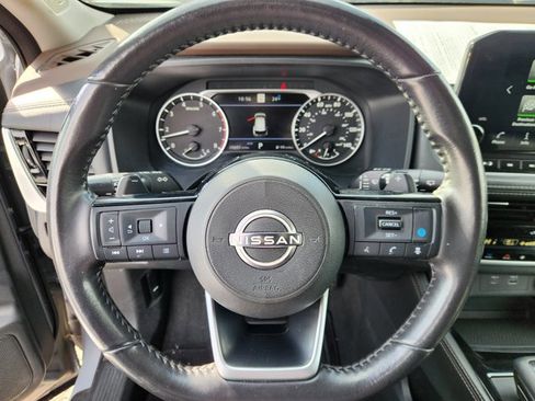 Certified 2022 Nissan Rogue SL w/ SL Premium Package image 9