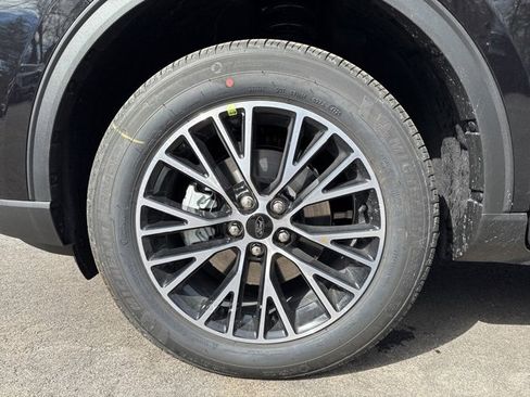 New 2026 Ford Escape SE image 9