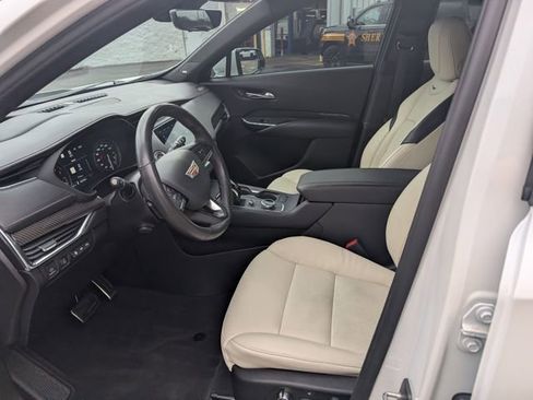 Certified 2023 Cadillac XT4 Sport image 15