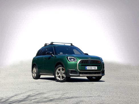 Certified 2025 MINI Cooper Countryman S image 2