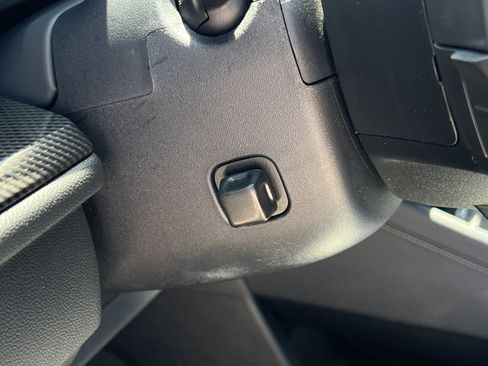 Used 2025 Chevrolet Traverse High Country w/ LPO, Floor Liner Package AWD/4WD image 15