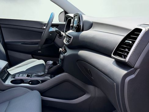 Used 2019 Hyundai Tucson Sport FWD image 32