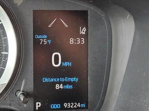 Used 2021 Toyota Corolla LE image 10