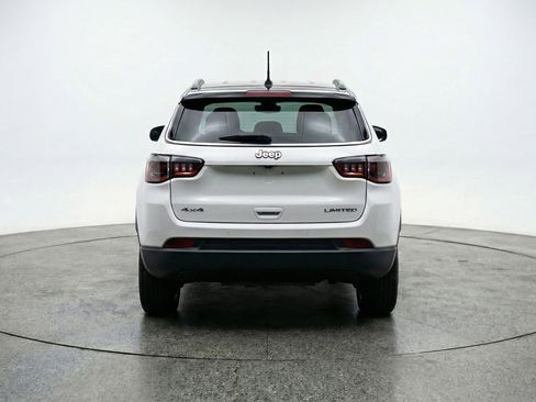 Used 2025 Jeep Compass Limited AWD/4WD image 7