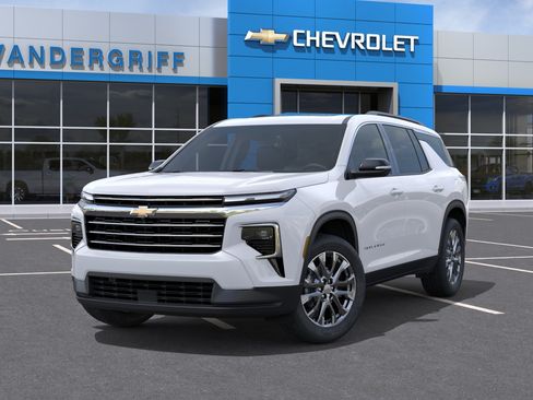 New 2026 Chevrolet Traverse LT FWD image 6