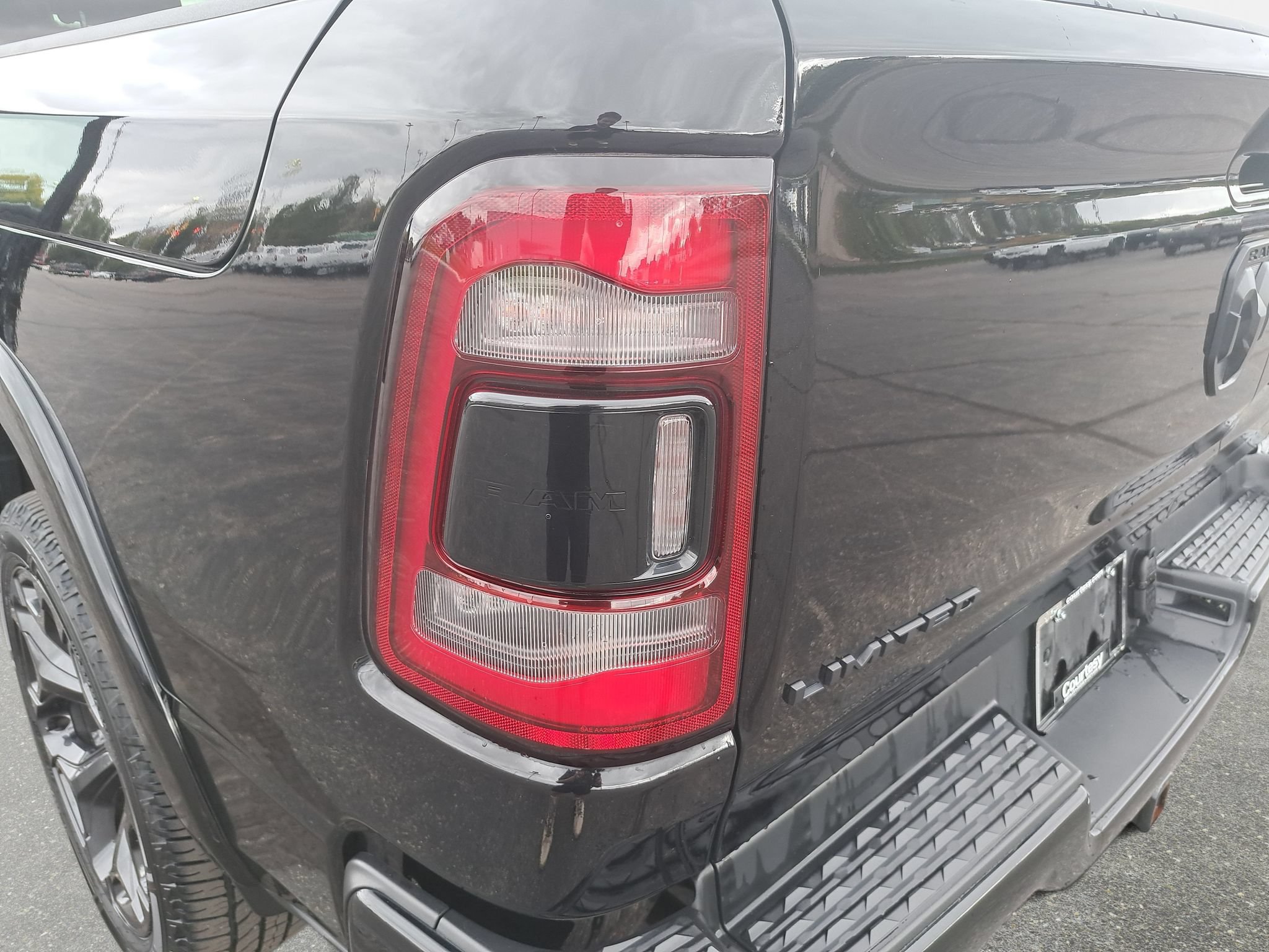 Used 2021 RAM 1500 Limited w/ Night Edition AWD/4WD image 30