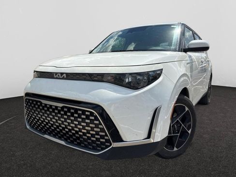 Used 2024 Kia Soul EX FWD image 1