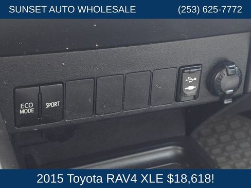 Used 2015 Toyota RAV4 XLE AWD/4WD image 38
