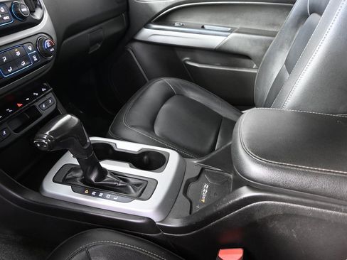 Used 2018 Chevrolet Colorado ZR2 image 32