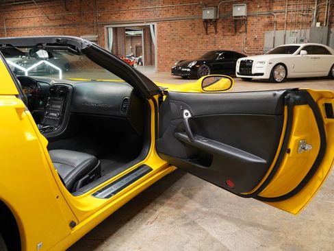 Used 2009 Chevrolet Corvette Coupe w/ Preferred Equipment Group image 49