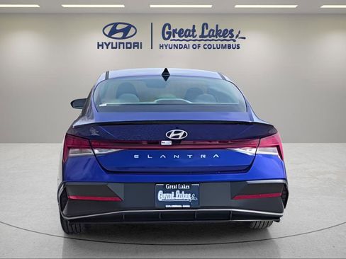 New 2026 Hyundai Elantra SEL Sport Premium FWD image 4