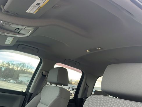 Used 2017 Chevrolet Silverado 1500 Custom w/ Custom Convenience Package image 17