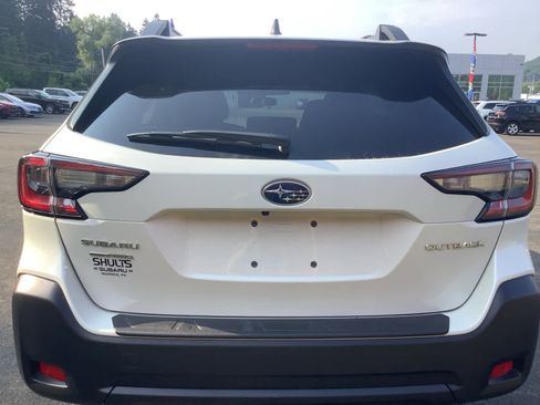 Certified 2025 Subaru Outback Premium image 6