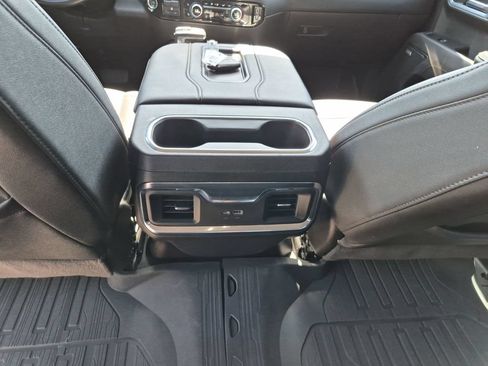 Used 2022 GMC Sierra 1500 Elevation w/ Elevation Premium Package AWD/4WD image 34