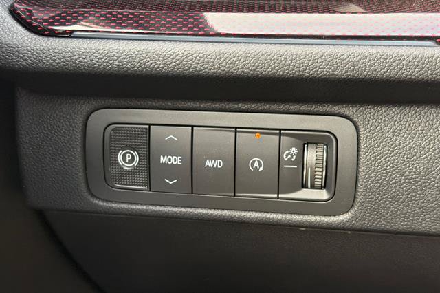 New 2027 Chevrolet Traverse RS AWD/4WD image 32
