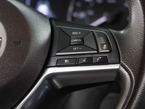 Used 2021 Nissan Kicks SV image 14