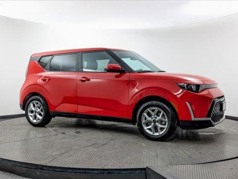 Used 2024 Kia Soul LX w/ Option Group 015 image 11