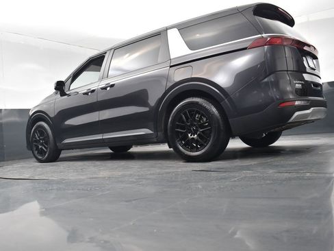 Certified 2024 Kia Carnival LX image 25