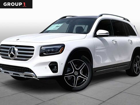 New 2026 Mercedes-Benz GLB 250 image 1