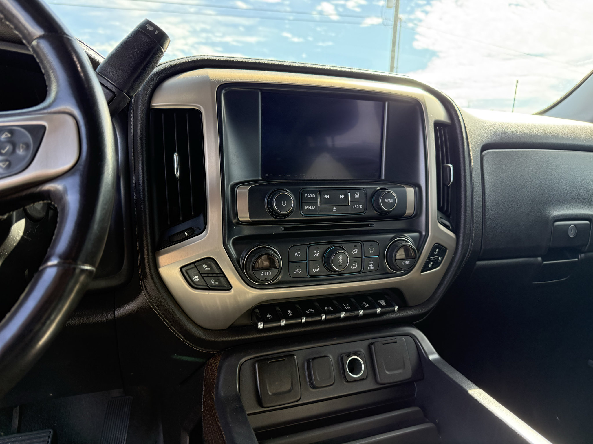 Used 2019 GMC Sierra 2500 Denali w/ Duramax Plus Package AWD/4WD image 13