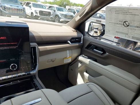 New 2026 GMC Yukon XL Denali AWD/4WD image 15