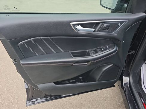Used 2023 Ford Edge ST AWD/4WD image 10