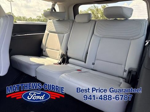 New 2026 Ford Expedition Max Platinum w/ Platinum Ultimate Package AWD/4WD image 12