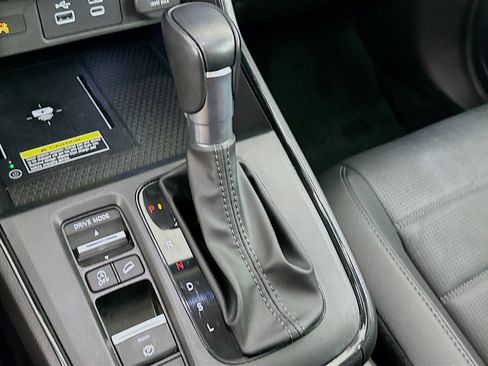 Used 2025 Honda CR-V EX-L image 24