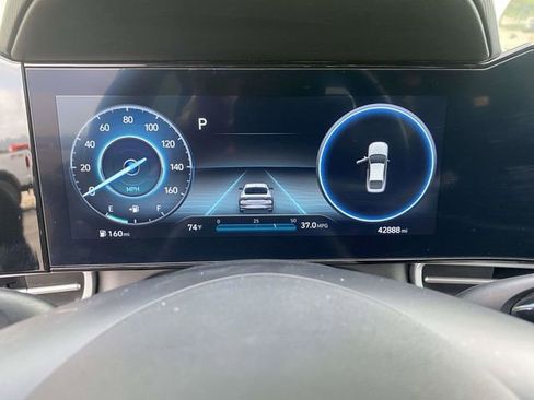 Used 2023 Hyundai Elantra SEL w/ Convenience Package FWD image 23