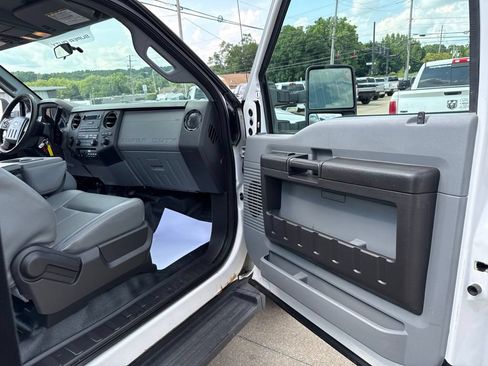 Used 2015 Ford F250 XL w/ Power Equipment Group AWD/4WD image 37