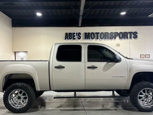 Used 2009 GMC Sierra 1500 SLE w/ Power Pack Plus image 4