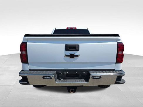 Used 2017 Chevrolet Silverado 1500 LT AWD/4WD image 7