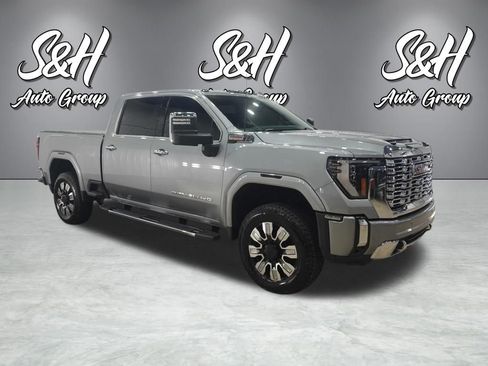 Used 2024 GMC Sierra 2500 Denali w/ Denali Reserve Package AWD/4WD image 2