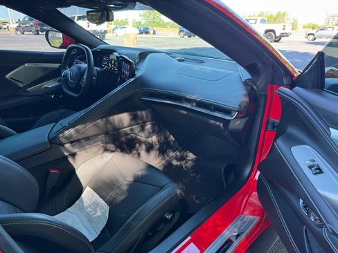Used 2023 Chevrolet Corvette Stingray Premium Cpe w/ Z51 Performance Package RWD image 22
