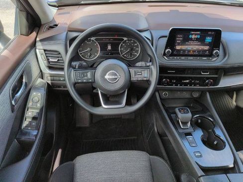 Certified 2023 Nissan Rogue SV FWD image 16