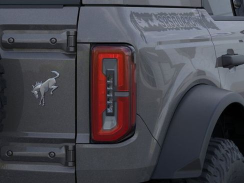 New 2026 Ford Bronco Badlands w/ Sasquatch Package image 55