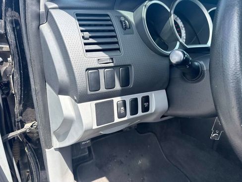 Used 2012 Toyota Tacoma 4x4 Regular Cab image 12