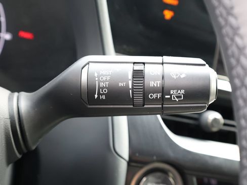Used 2025 Lexus UX 300h FWD image 35