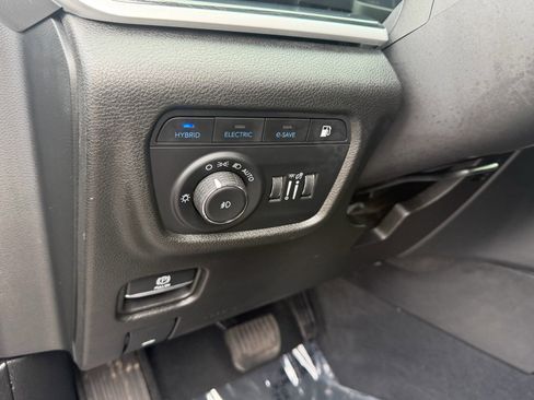 Used 2022 Jeep Grand Cherokee Trailhawk w/ Advanced Protech Group II image 27