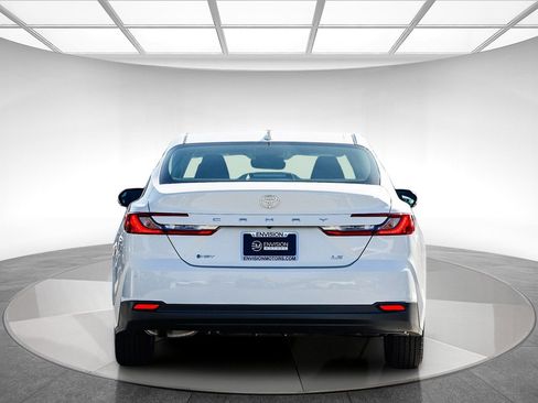 Used 2026 Toyota Camry LE w/ Convenience Package FWD image 3