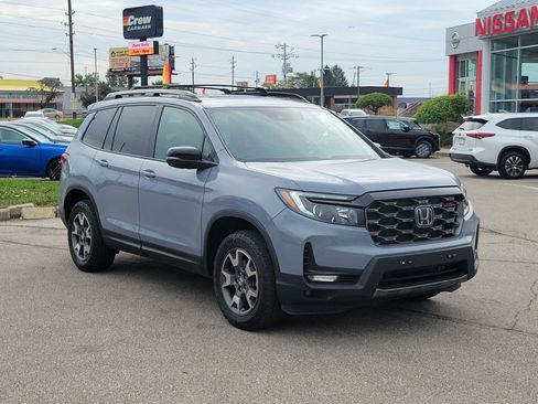 Used 2023 Honda Passport TrailSport image 4