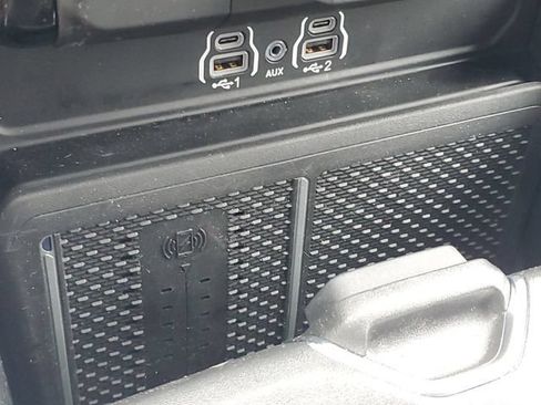 Used 2025 RAM 1500 Big Horn AWD/4WD image 30