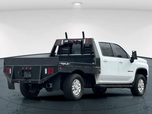 Used 2022 Chevrolet Silverado 3500 LT w/ Convenience Package AWD/4WD image 2