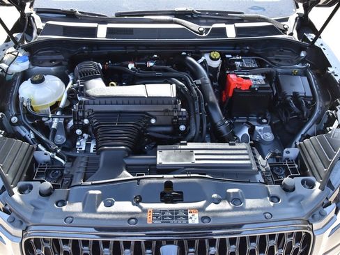 New 2026 Lincoln Corsair Premiere image 40