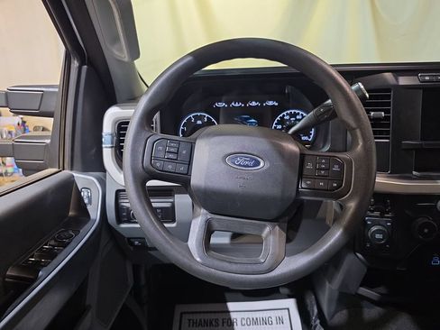 Used 2024 Ford F250 XL w/ STX Appearance Package AWD/4WD image 11