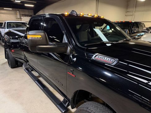 Used 2024 RAM 3500 Big Horn w/ Night Edition AWD/4WD image 53