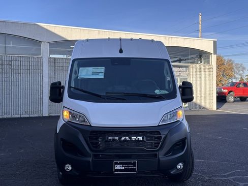 New 2026 RAM ProMaster 2500 w/ Convenience Group image 7