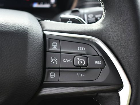 New 2026 Jeep Grand Cherokee Laredo AWD/4WD image 16