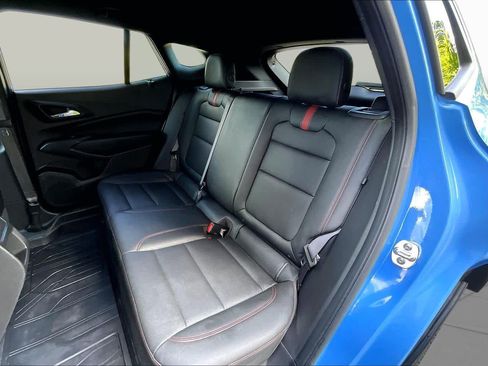 Used 2024 Chevrolet Trax RS FWD image 21